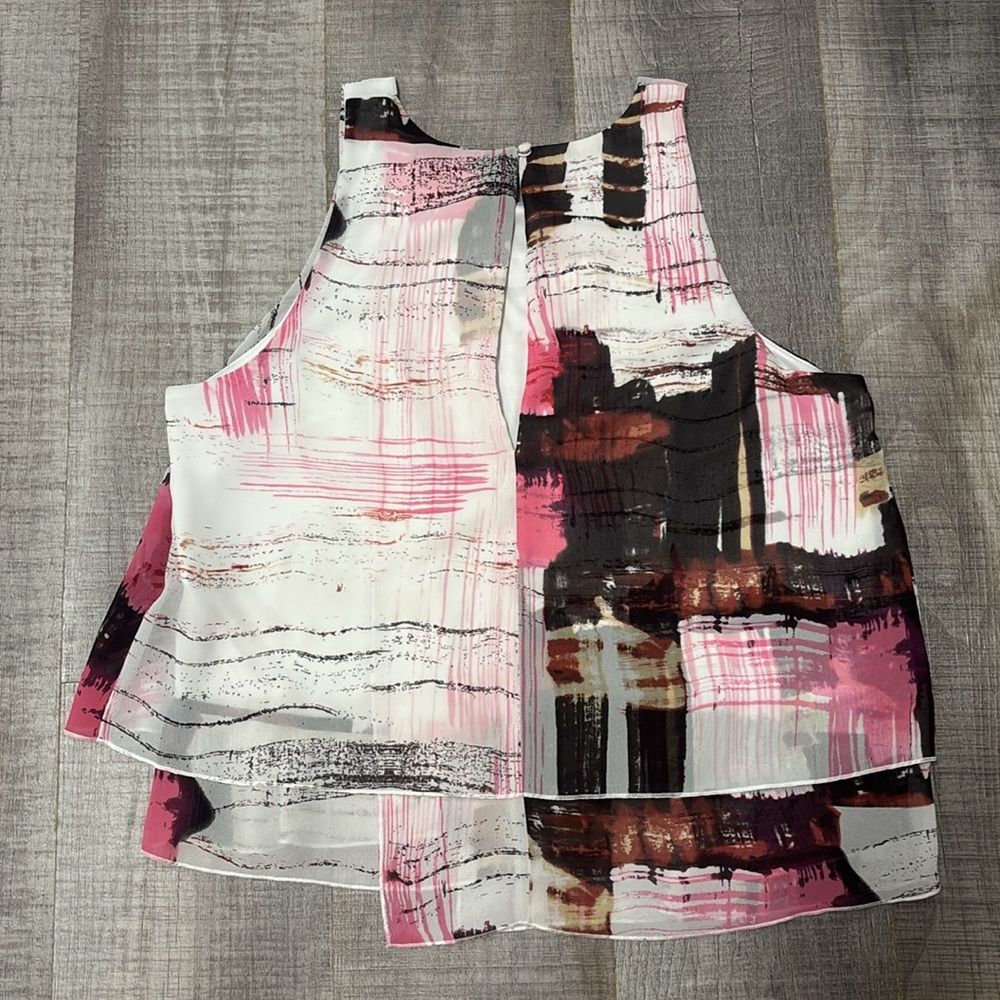 Abstract Print Sleeveless Top - Picture 2 of 8